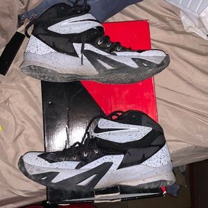 Nike Zoom soldier VIII